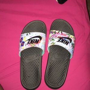 Nike slides